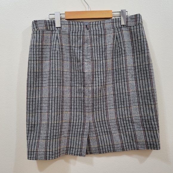 J.Crew The Pencil Skirt - Picture 2 of 9